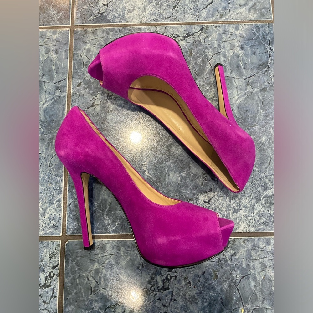 Enzo Angiolini fuschia peep toe heels